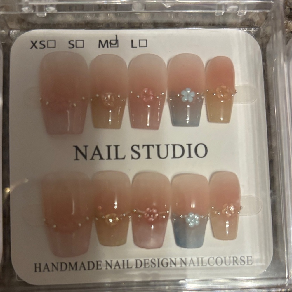 Assorted Press-On Nail Set Bundle - Multi Color - Picture 4 of 10